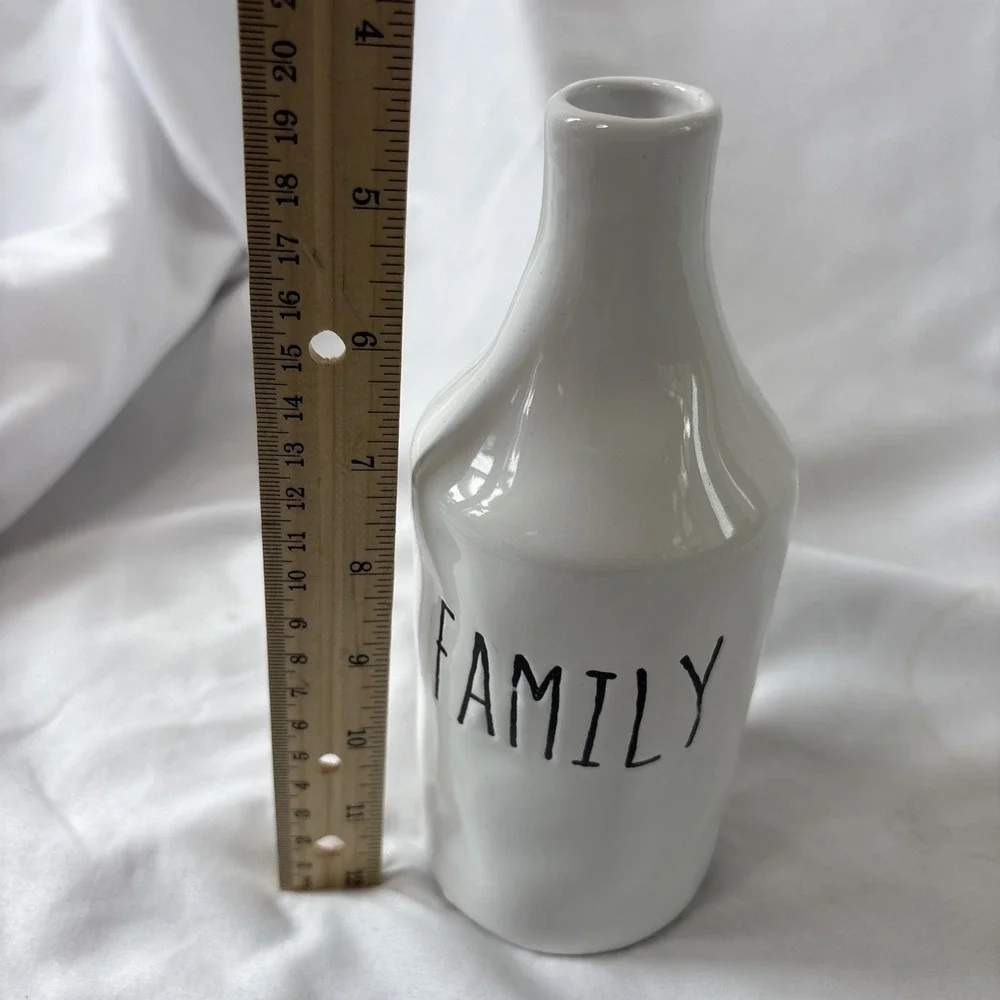 Pier 1 Imports‎ FAMILY White Ceramic Vase 7.5